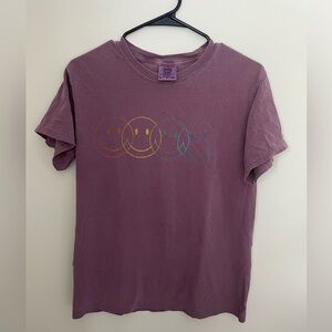 Smiley face graphic tee!